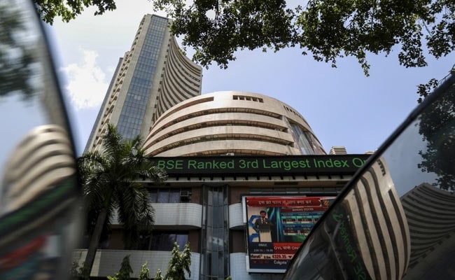 Sensex Tanks 867 Points On Interest Rate Hike Concerns; Nifty Settles Below 16,450