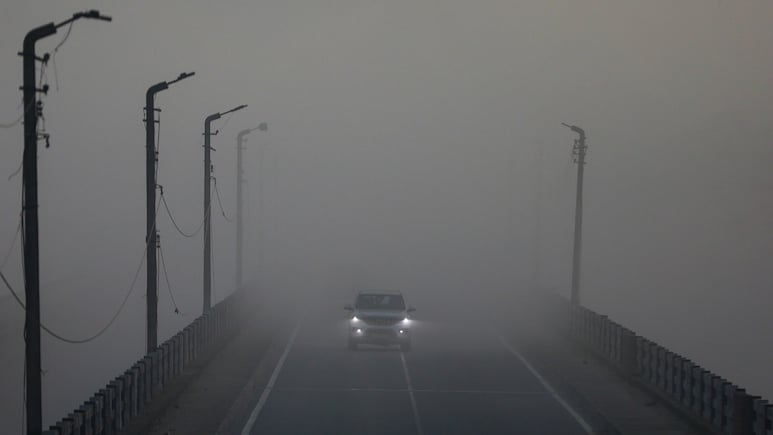 Fog Alert: अगले 3 दिन कोहरे का कहर, यूपी, दिल्ली से बिहार तक अलर्ट, जानें न्यू ईयर तक कैसा रहेगा मौसम