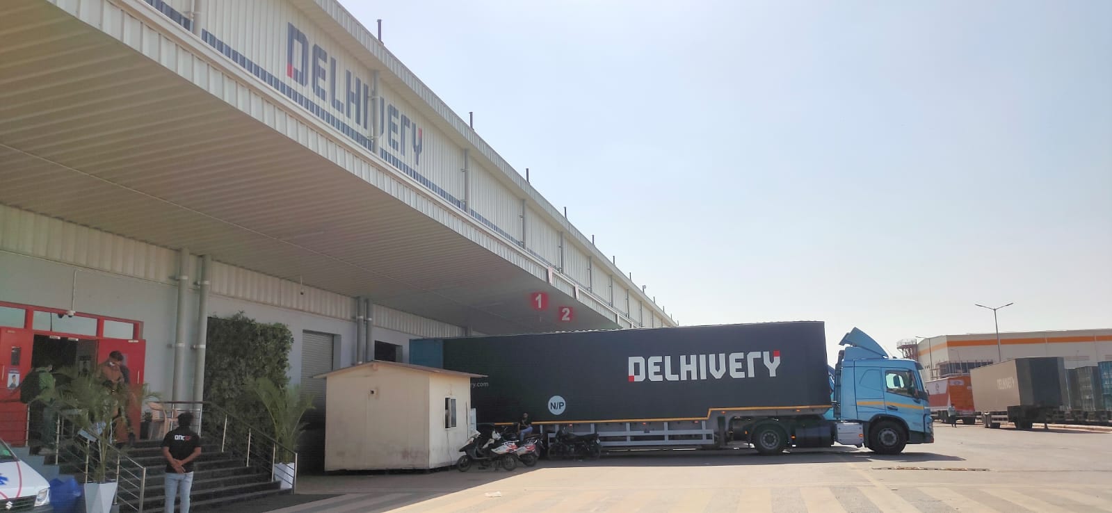 Delhivery Shares Drop Most Since IPO After Q1 Loss Widens