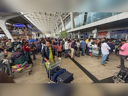 IndiGo Crisis Live: महंगी फ्लाइट्स टिकट पर सख्त एविएशन मिनिस्ट्री, उठाया ये बड़ा कदम