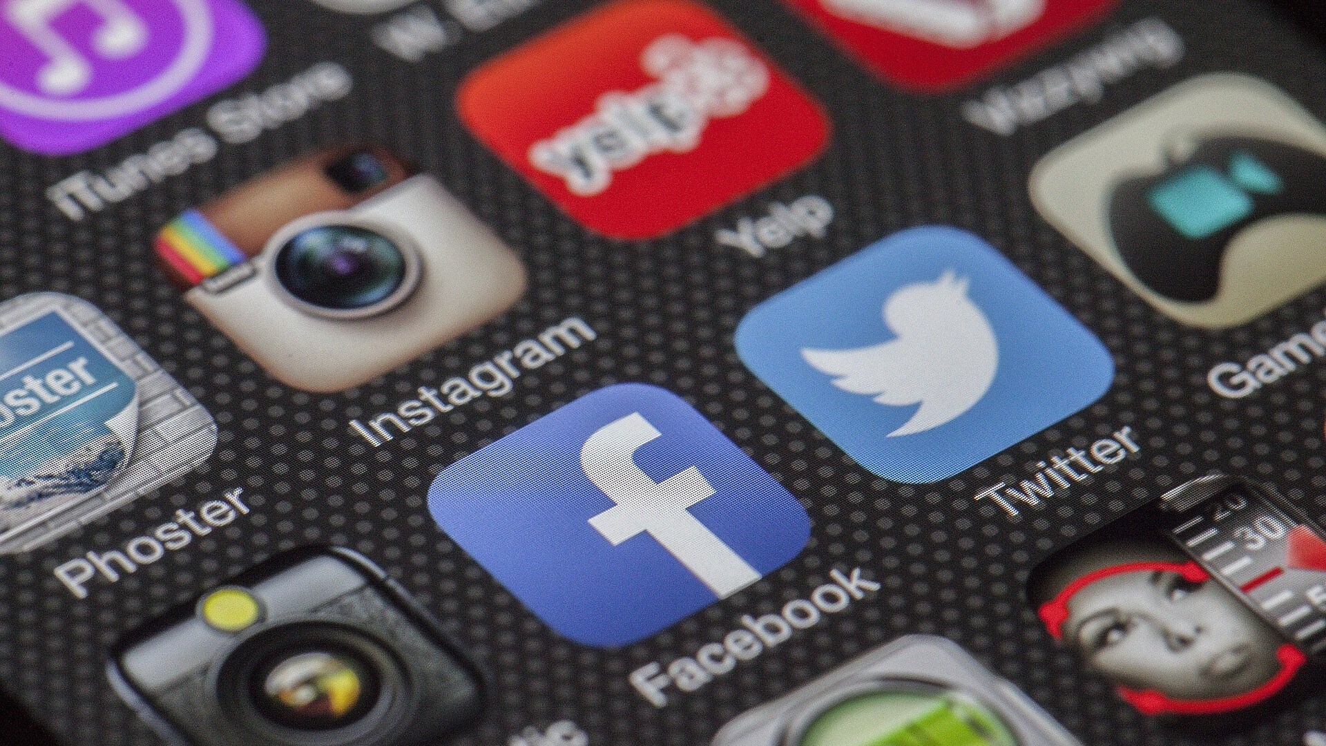 Caller ID Spoofing: DoT Tells Social Media, Hosting Platforms To Remove Content, Apps