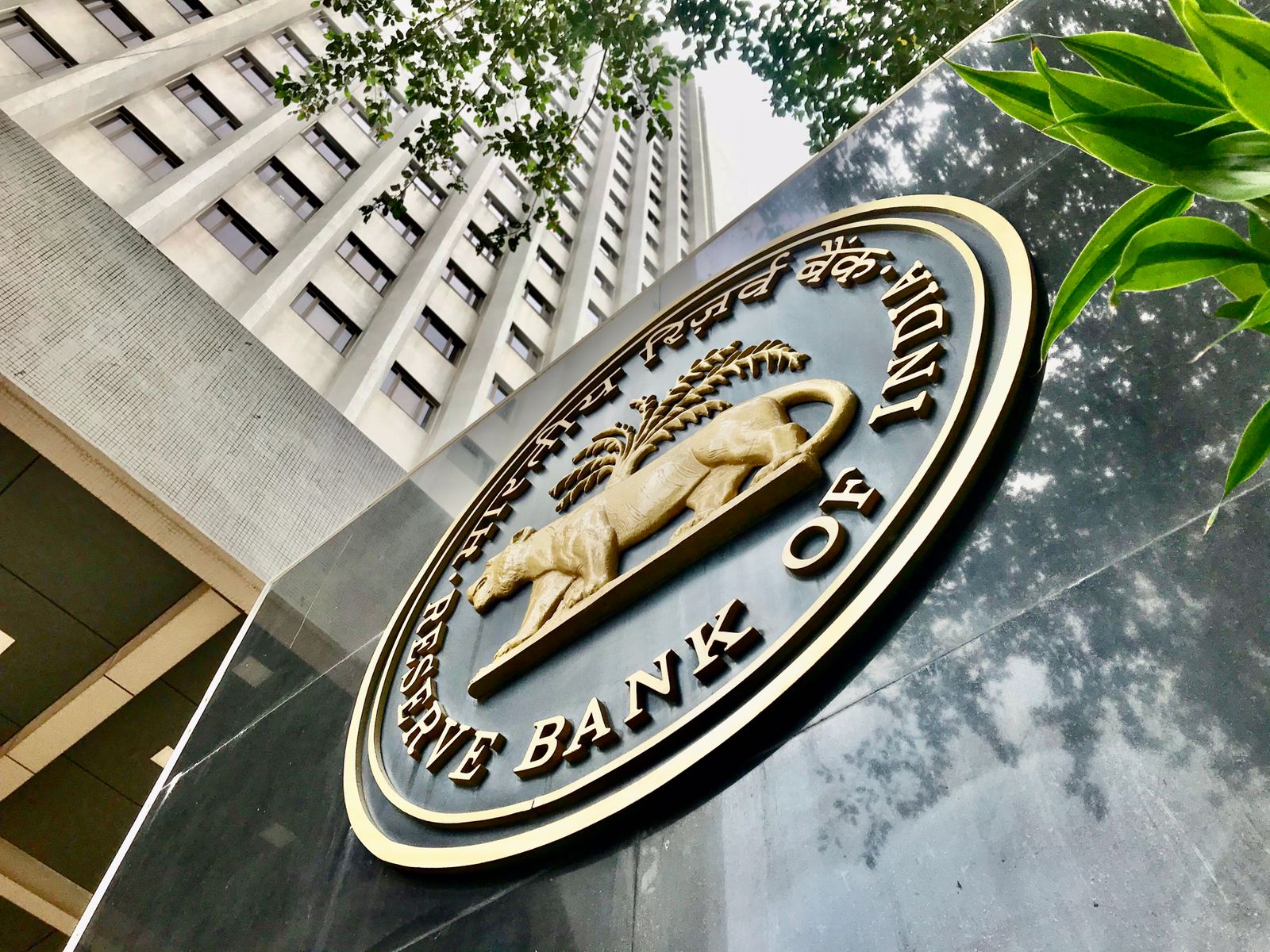 RBI Is Keen On Maintaining Liquidity Deficit To Tame Inflation