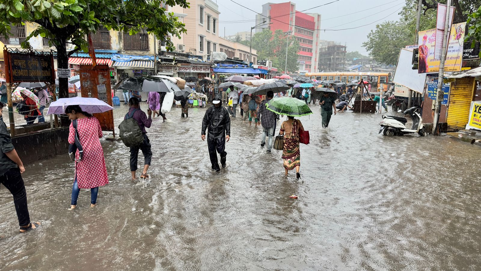Heavy Rains Pummel Mumbai, Trains Delayed