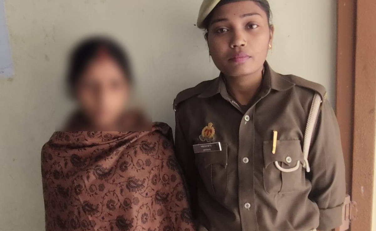 बलात्कार के मामलों में फंसाकर ब्लैकमेल करने वाली महिला गिरफ्तार, गिरोह का सरगना पहले से ही जेल में है