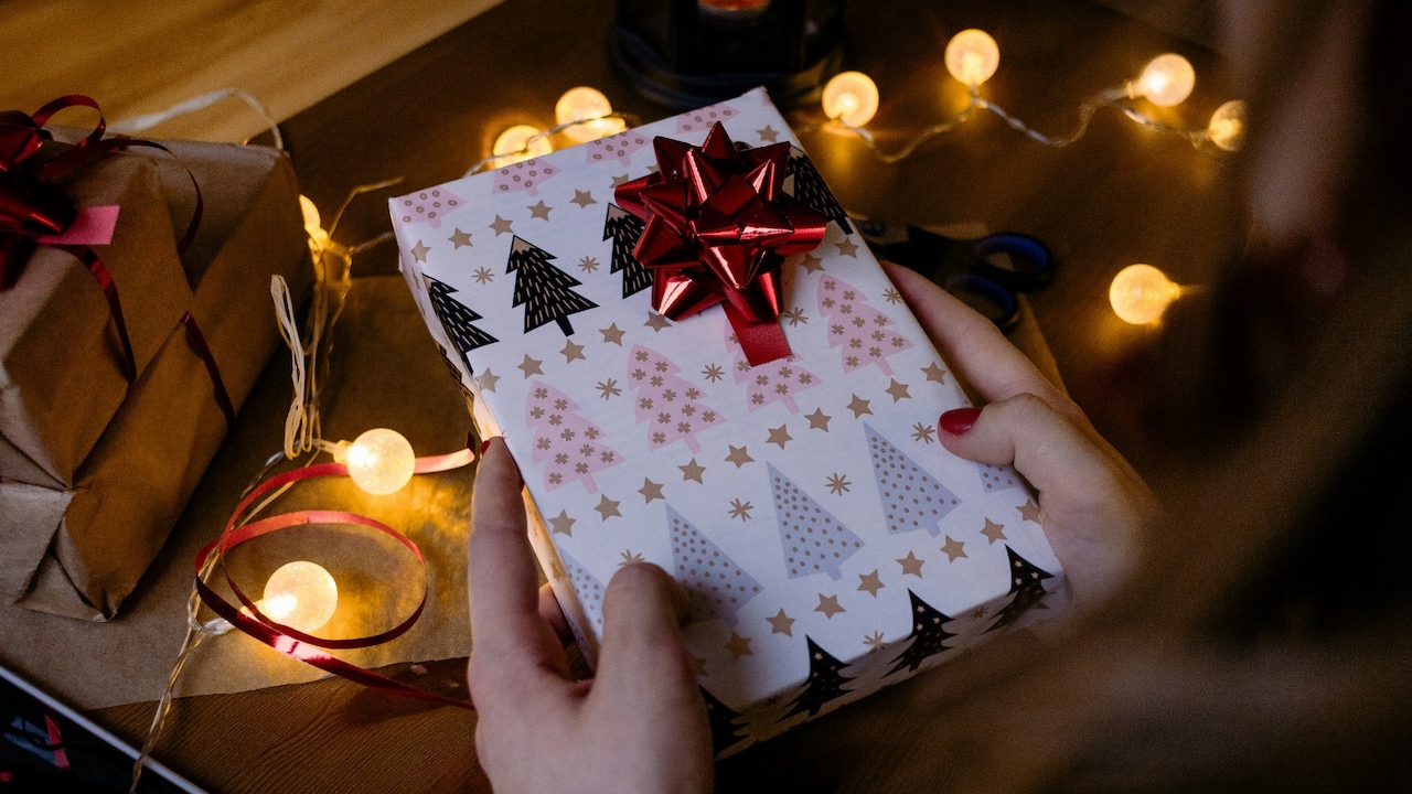 Get thoughtful and budget-friendly Secret Santa gifts for men under ₹500