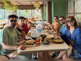 <i>Pati, Patni Aur Panga</i> BFFs Hina Khan And Rubina Dilaik Vacation In Goa With Their Husbands