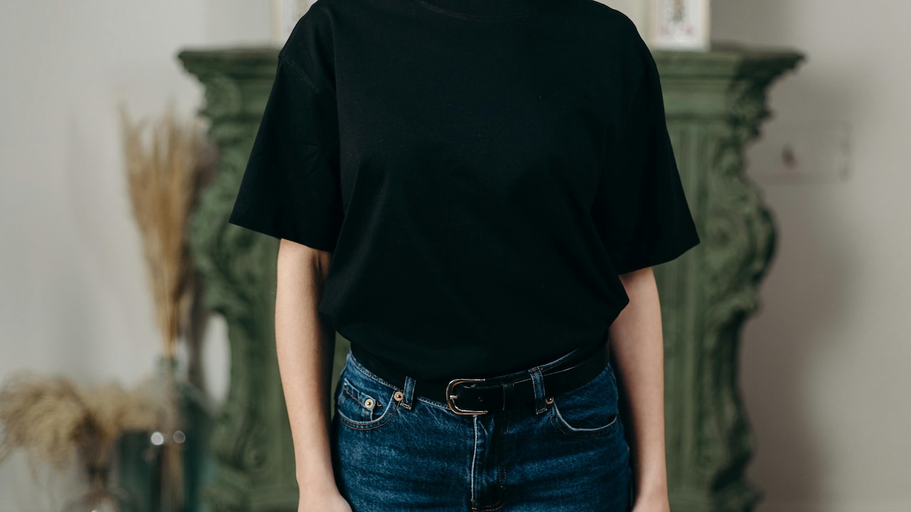 Read why every woman needs a plain t-shirt in her wardrobe Read why every woman needs a plain t-shirt in her wardrobe