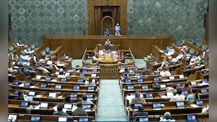 लोकसभा में चुनाव सुधार पर वार, तो राज्यसभा में वंदे मातरम पर आर-पार... आज भी संसद में घमासान के आसार