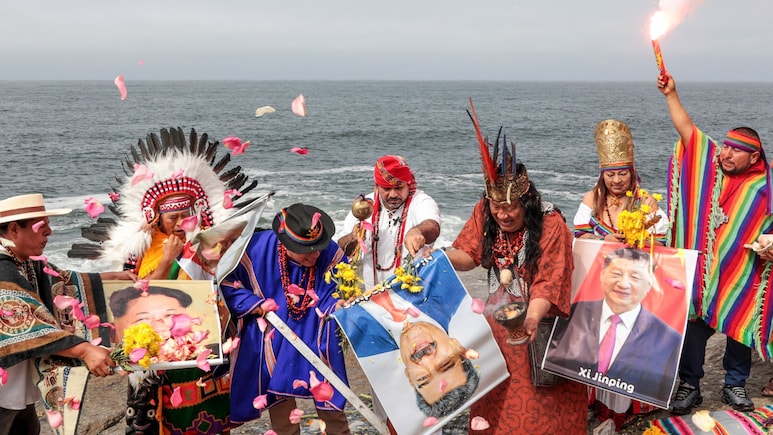 ट्रंप होंगे बीमार, वेनेजुएला में तख्तापलट... 2026 के लिए पेरू के तांत्रिकों की भविष्यवाणी