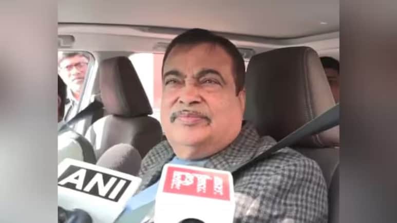 Nitin Gadkari Rides Flex Fuel Car, Calls Bio-Ethanol Pollution-Free & Cost-Effective