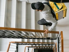 Speed Over Safety? 10-Minute Medicine Deliveries By Blinkit, Zepto Spark Worry