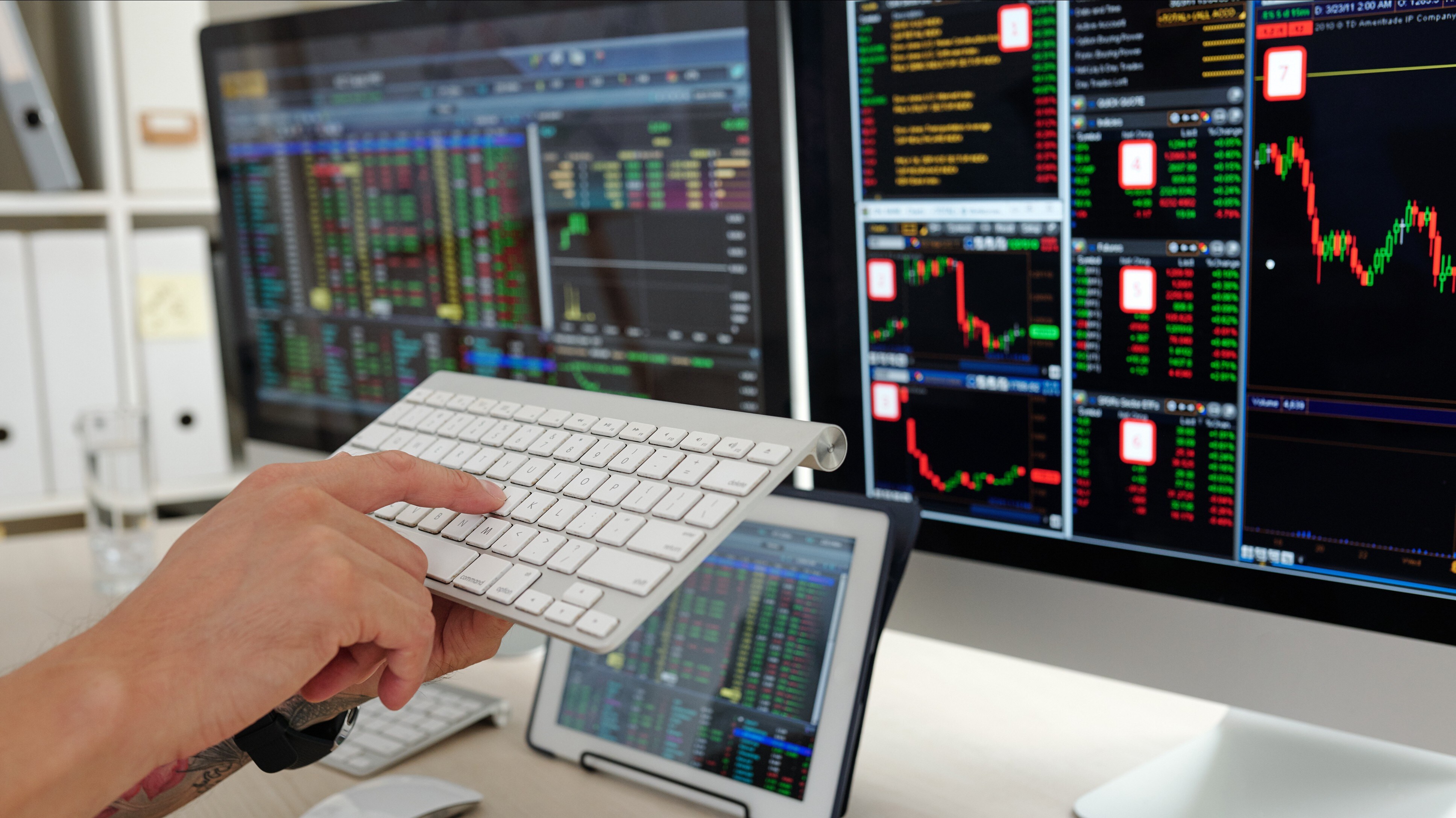 Stocks To Watch: Vedanta, Reliance Industries, RBL Bank, JSW Infra, India Cements, Stanley Lifestyle