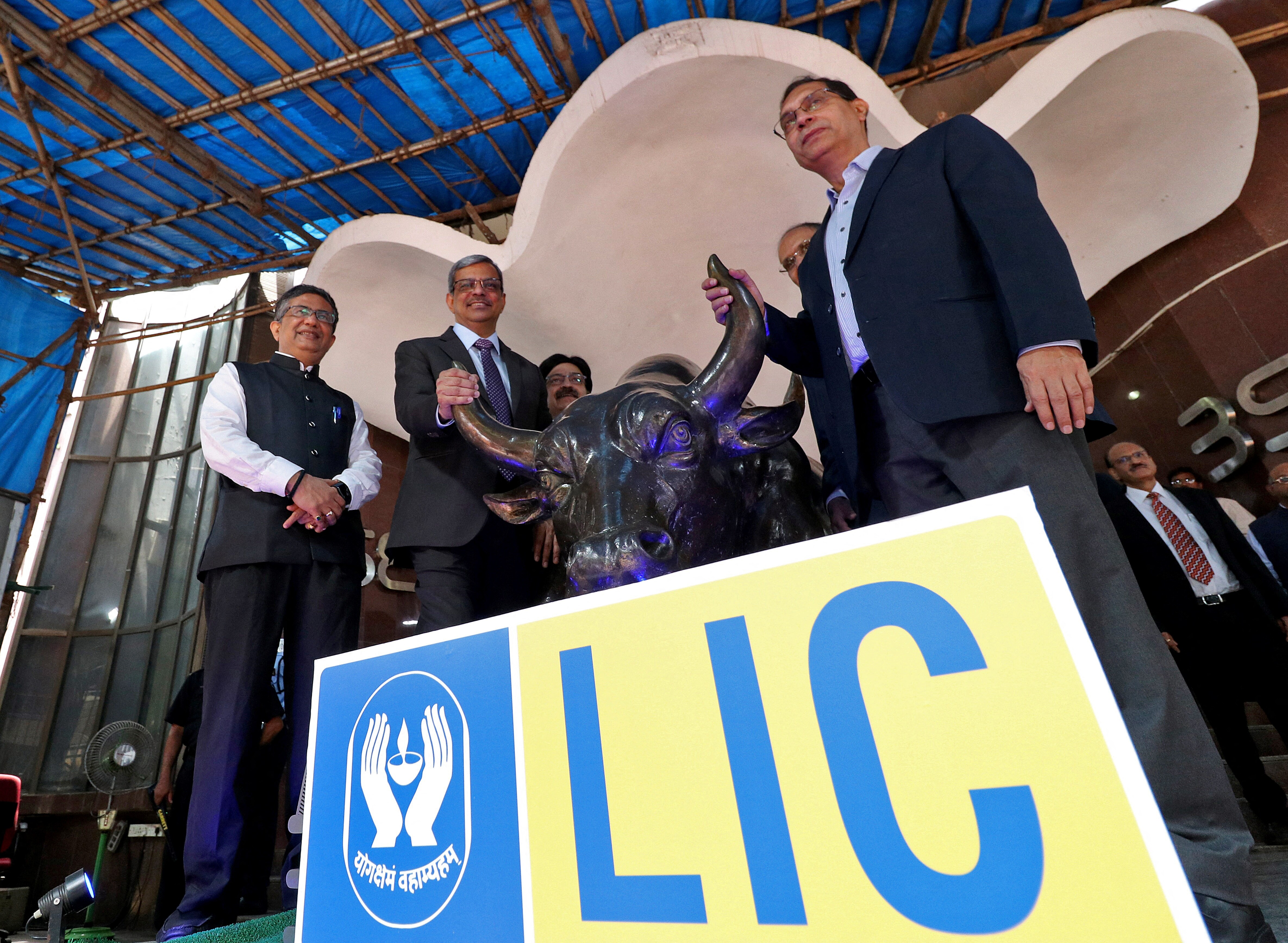 LIC No 'Spring Chicken', Shankar Sharma Says After Flop Listing