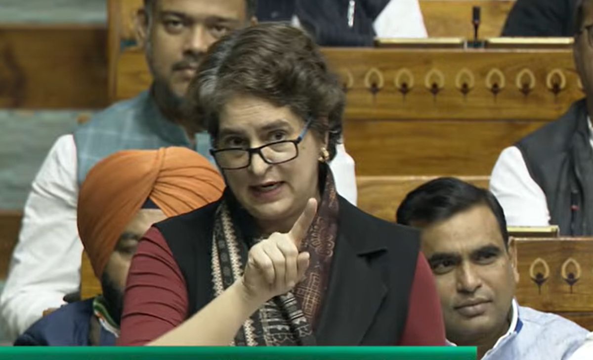 LIVE: 'वंदे मातरम देश के कण-कण में बसा है, इसपर बहस क्यों?' प्रियंका गांधी ने सरकार को घेरा