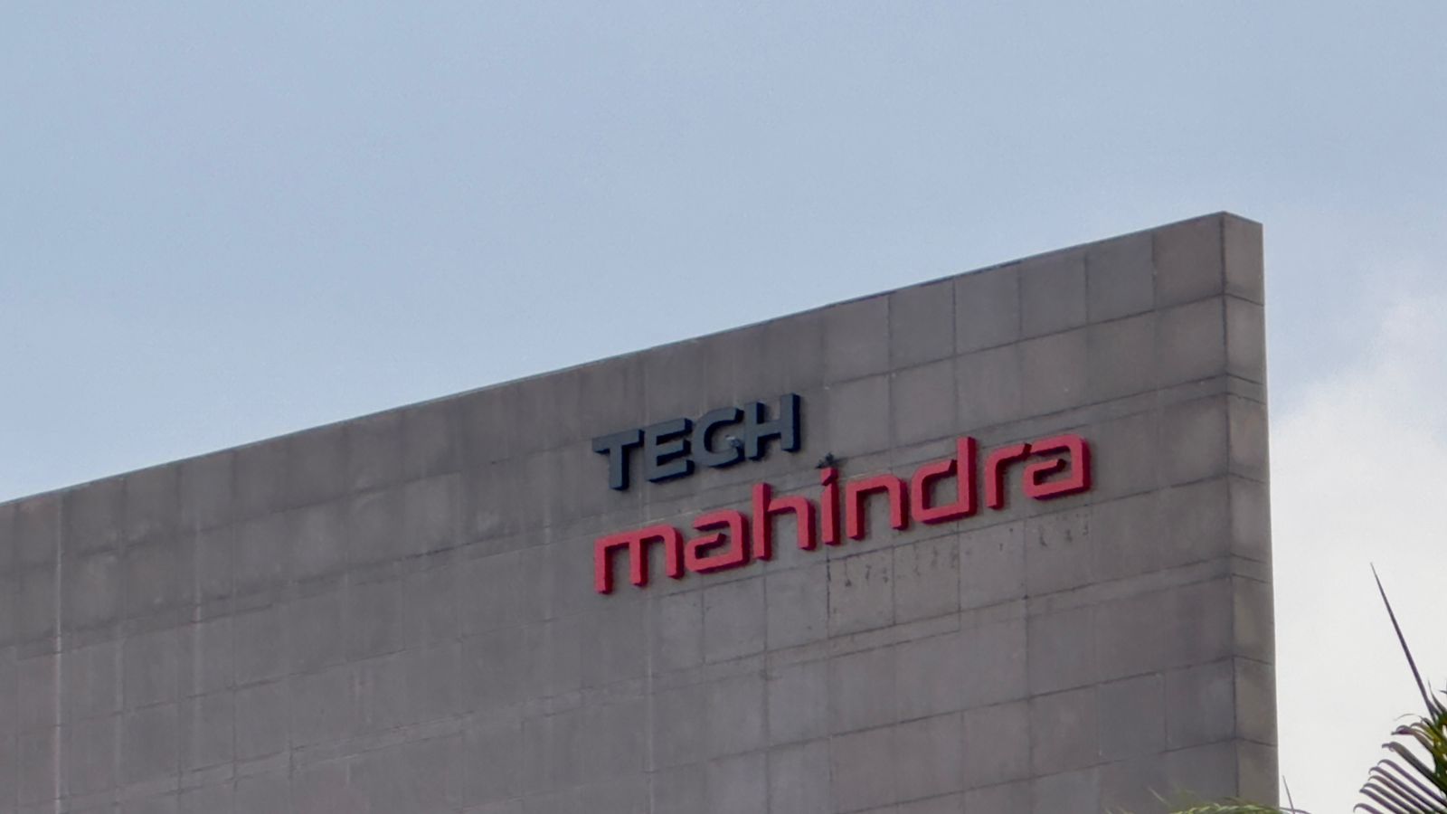 Tech Mahindra Gets A 'Hold' Rating From IDBI Capital After Q2 Results; Here's Why