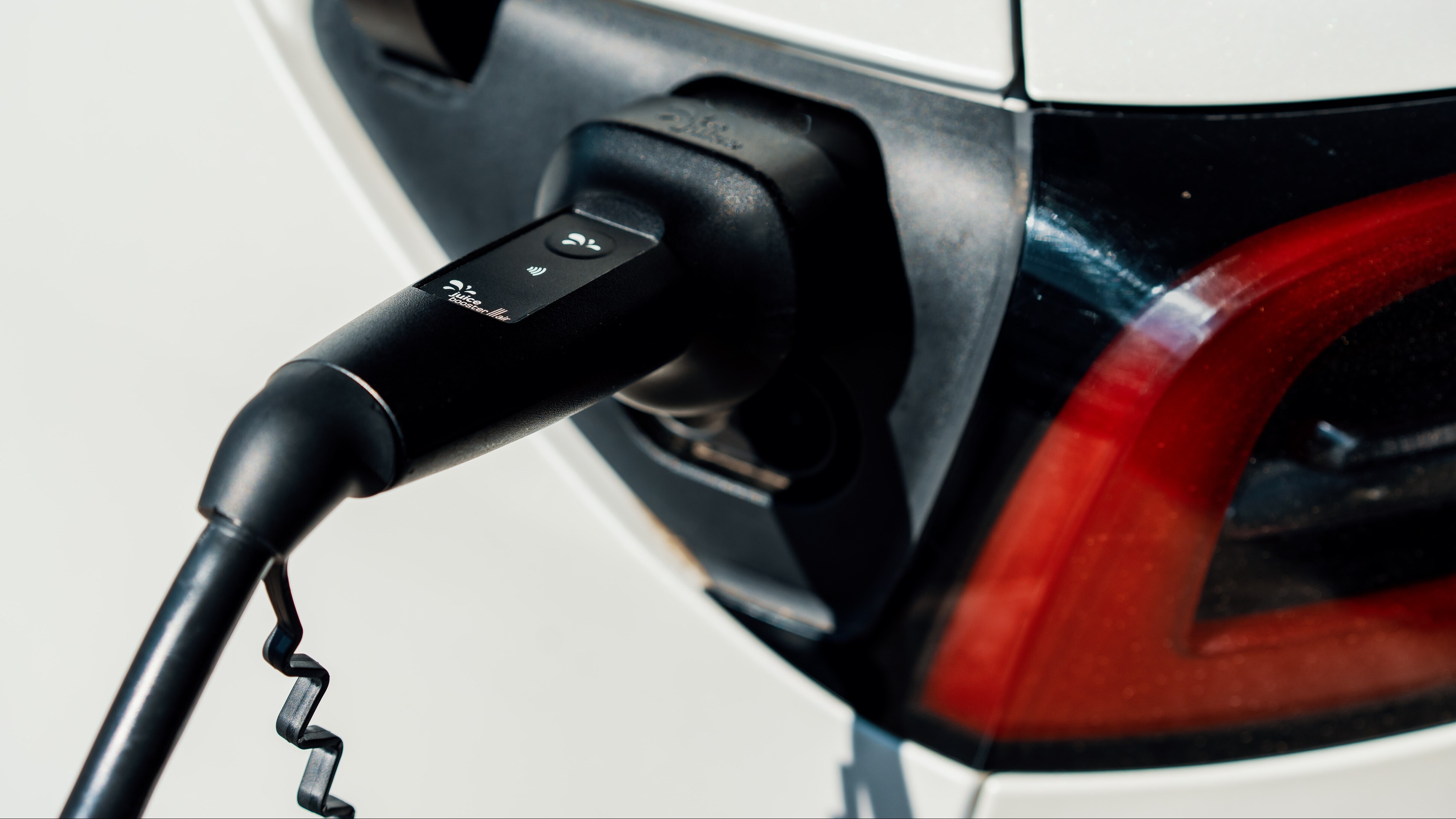 JSW Group Not Withdrawing Rs 40,000 EV And Battery Project From Odisha