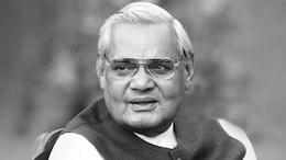पूर्व प्रधानमंत्री अटल बिहारी वाजपेयी की पुण्यतिथि आज, CM योगी समेत कई मुख्यमंत्रियों ने दी श्रद्धांजलि