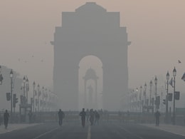 Akums Drugs Finance President Rajkumar Bafna Steps Down Citing "Delhi Pollution Level"