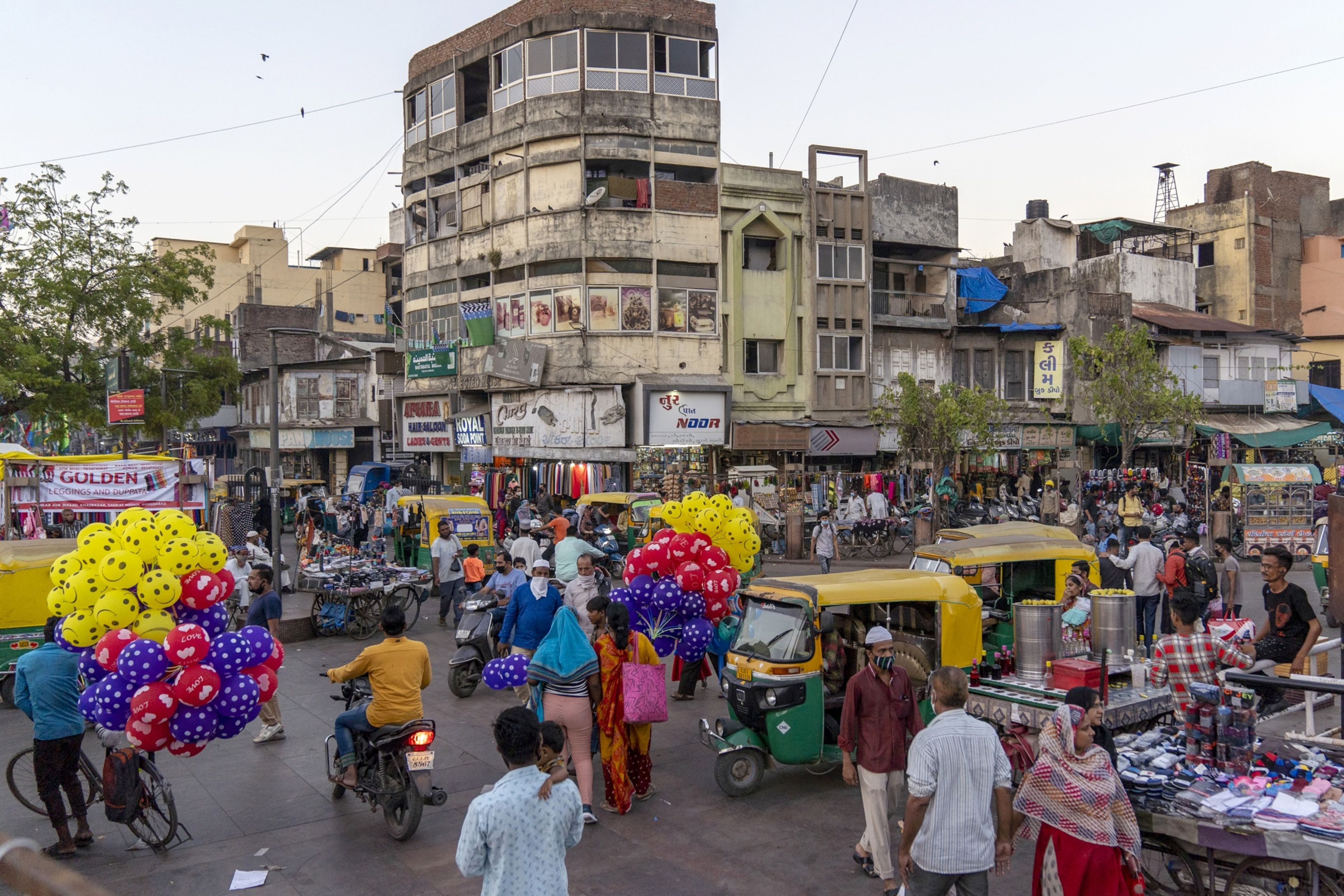 Coronavirus Updates: India Extends ‘Unlock 5.0’ Guidelines; Adds Nearly 44,000 New Cases