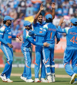 India vs South Africa 3rd ODI LIVE Score: Harshit Rana Gets Unlucky Twice; Arshdeep Singh Provides Stunning Start