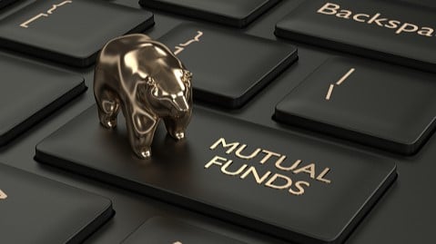 Retail Investors Turn Net Sellers In Direct Equities After 5 Years As Money Shifts To Mutual Funds