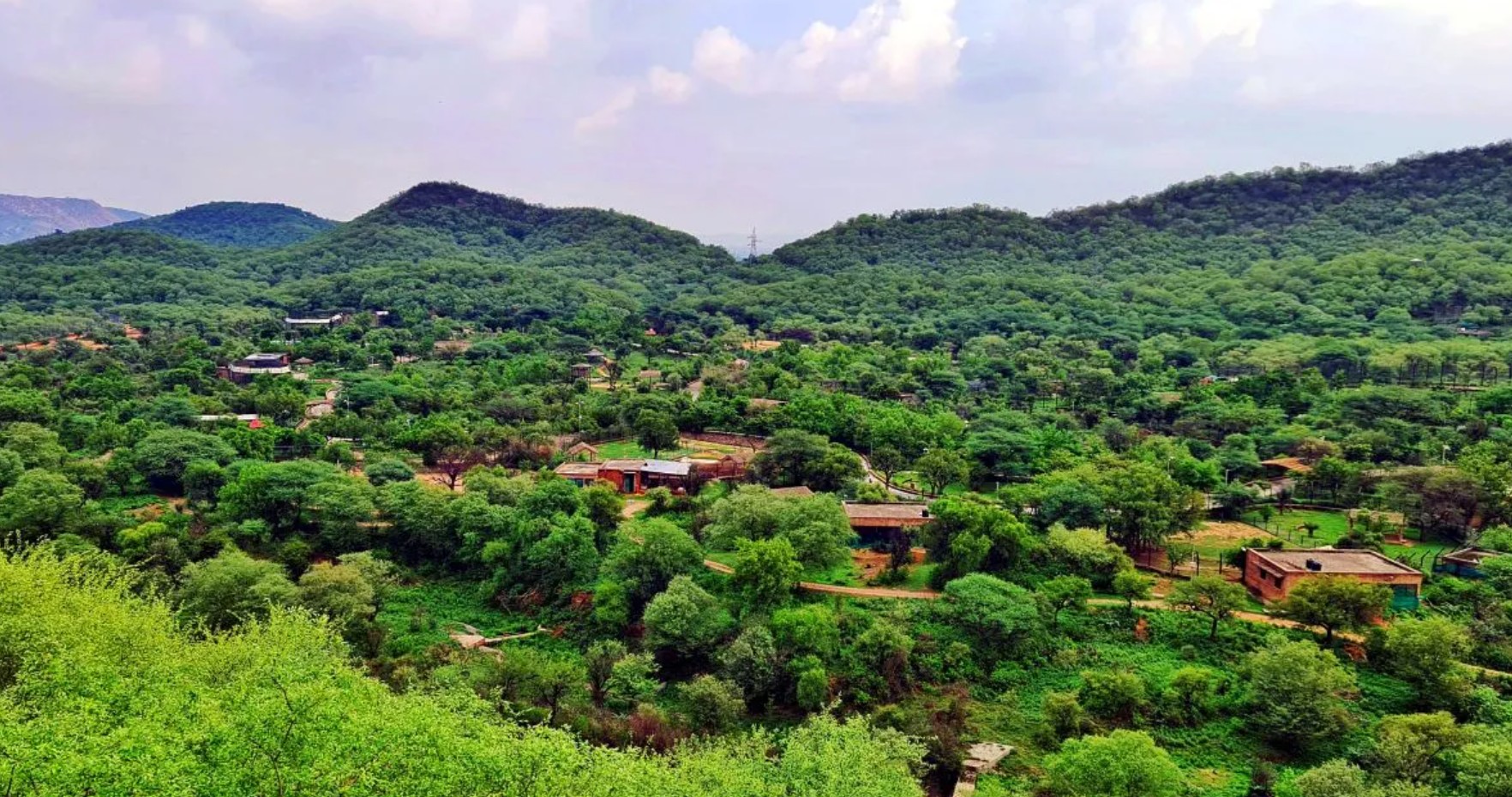 अरावली मामले में सुप्रीम कोर्ट ने लिया स्वत: संज्ञान, सोमवार को तीन जजों की बेंच करेगी सुनवाई