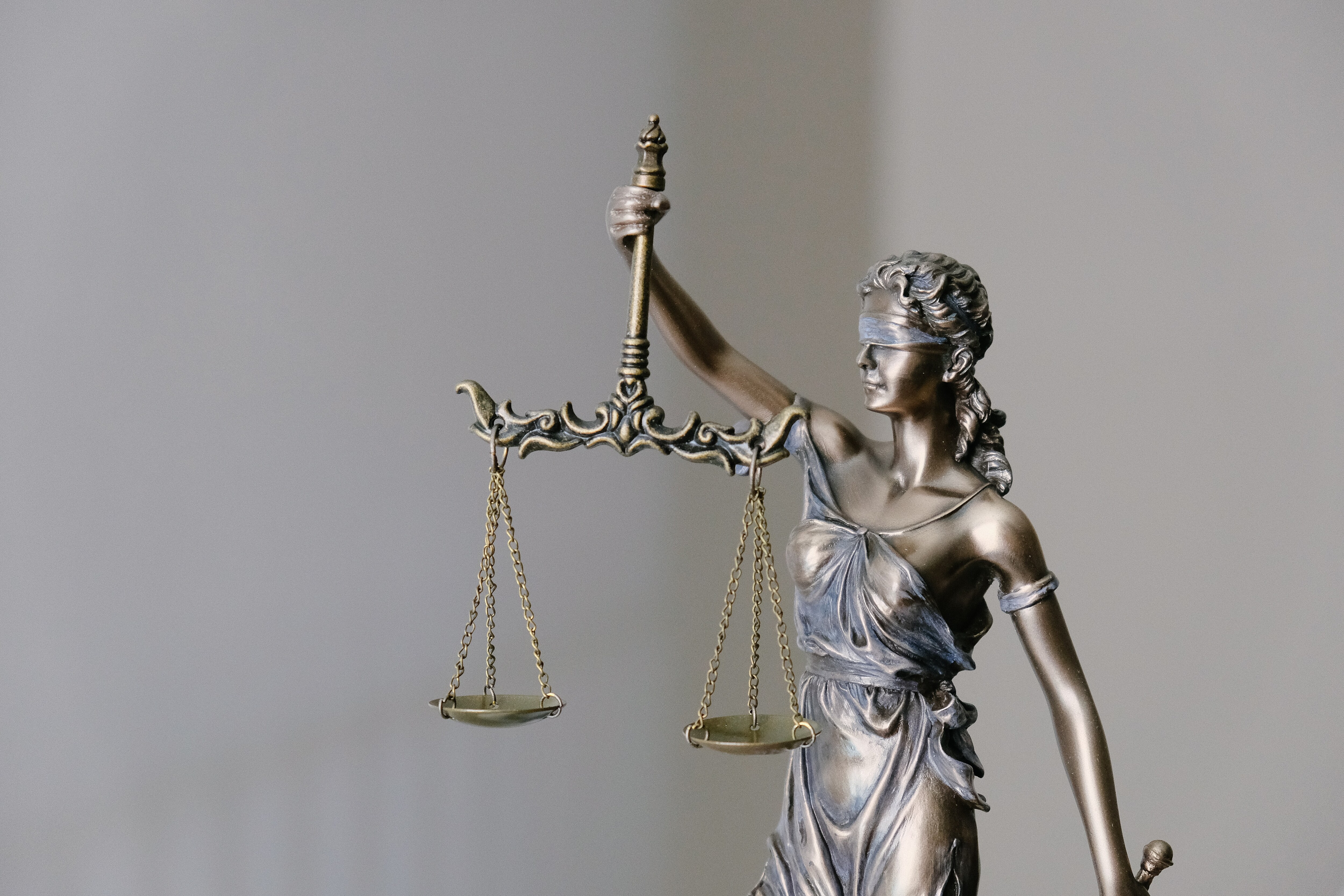Two New Supreme Court Judges Sworn In, Apex Court Achieves Full Working ...