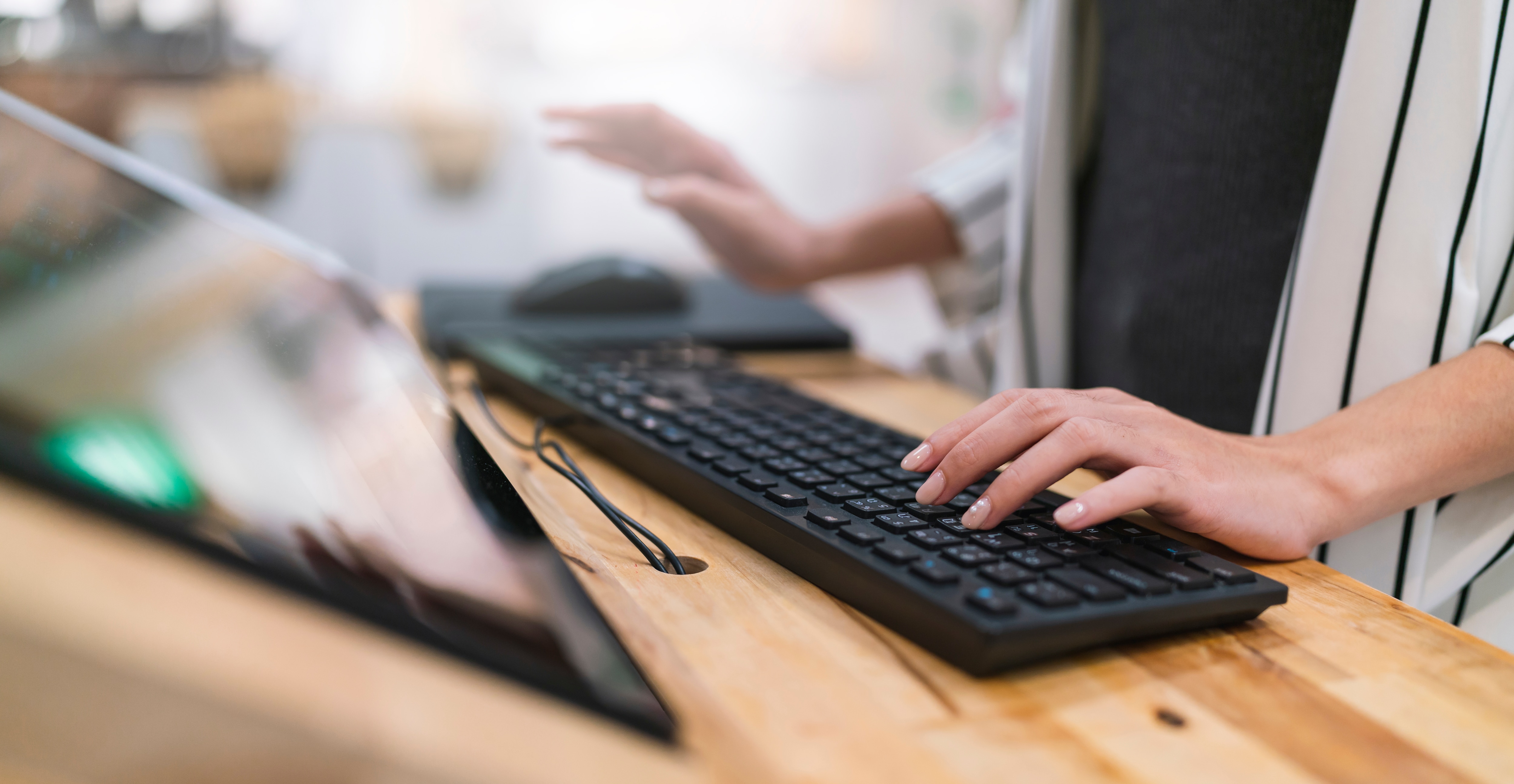 IT Services Check &mdash; Switch Strategies For Better Risk-Reward: Dolat Capital