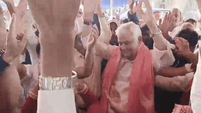 सीकर: 280 किमी पैदल चलकर बाबा श्याम के दर पहुंचे भक्त, मंत्री किरोड़ी लाल मीणा ने साथ में किया डांस