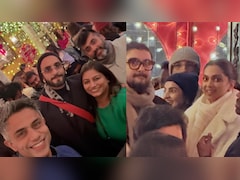 Ranveer Singh And Deepika Padukone Bump Into Fans During Christmas In New York. See Pics