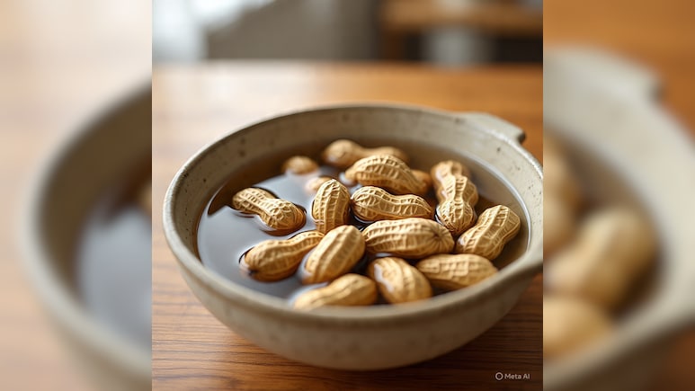 मूंगफली में कौन सा विटामिन पाया जाता है? रात भर भीगी मूंगफली खाने के 5 फायदे