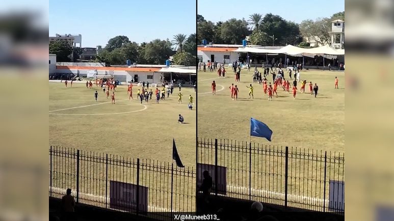 आपस में भिड़े पाकिस्तान आर्मी और WAPDA के खिलाड़ी, जमकर चले लात घुसे, वीडियो वायरल