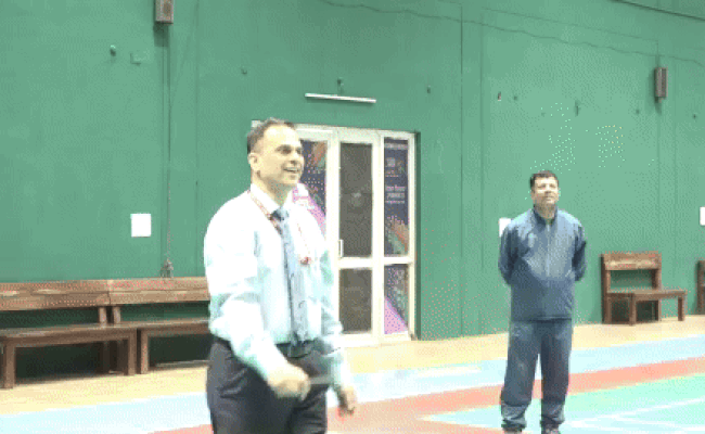 Rajasthan: सीएस चैलेंजर कप टूर्नामेंट में CS वी श्रीनिवास ने खेला बैडमिंटन, कोर्ट पर दिखाया अपना हुनर