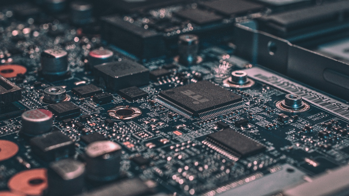 आखिर दुनिया में क्यों खत्म हो रही हैं रैम चिप, महंगे होंगे स्मार्टफोन और कंप्यूटर!