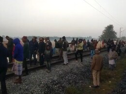 असम में बड़ा ट्रेन हादसा, राजधानी एक्सप्रेस से कट गए कई हाथी, ट्रेन के 5 डिब्बे पटरी से उतरे