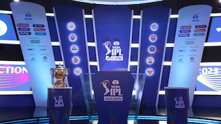 IPL Auction 2026 LIVE Update : CSK नं केला नवा आयपीएल रेकॉर्ड, 2 अनोळखी खेळाडूंवर लावली विक्रमी बोली
