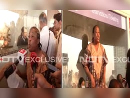 पहले चीखी और फिर काउंटर पर चढ़ काटा बवाल... इंडिगो की फ्लाइट कैंसिल होने पर महिला का हंगामा