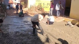 MP News: गुना की इस कॉलोनी ने 30 लाख का चंदा जुटाकर खुद बना ली सड़क, क्&zwj;या बोले कलेक्&zwj;टर?
