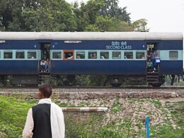 बिलासपुर से मुंबई का सफर आसान! यात्रियों को मिलेगी स्पेशल ट्रेन की सुविधा, सीट भी होगी कंफर्म 