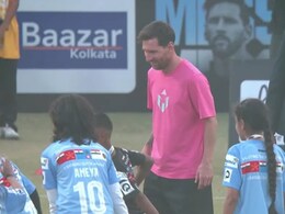 Lionel Messi: 'आंखों में आंसू आ गए', फैंस बोले, 'मेसी को देख सपना सच हो गया.'
