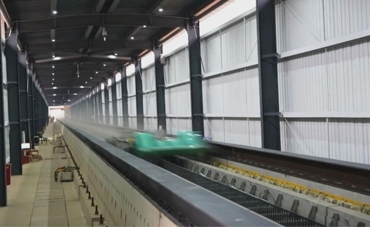 China sets maglev world record, hits 700 km/h in 2 seconds during test