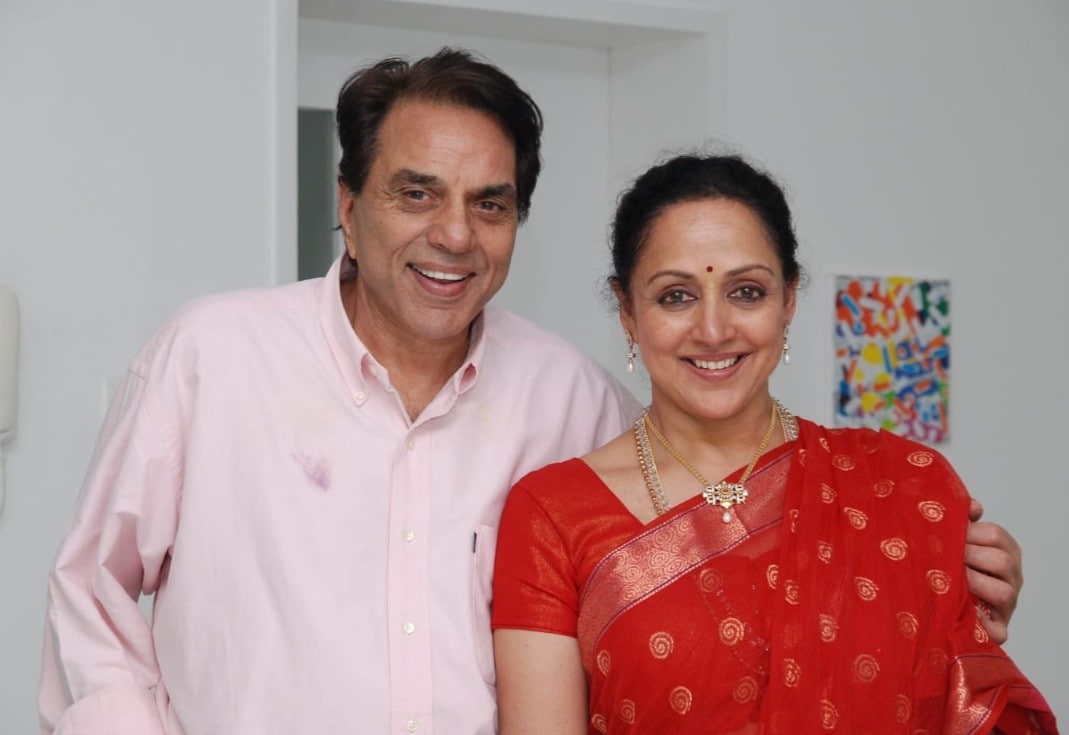 Dharmendra Prayer Meet Live Updates: Hema Malini's Heartfelt Speech For Husband