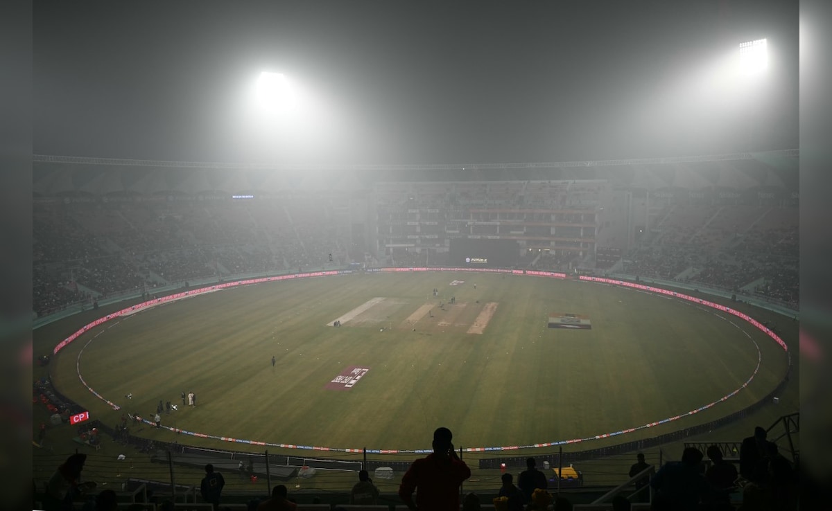 IND vs SA LIVE Score, 4th T20I: "Befuddled By Umpires" - Ex-India Stars Brutal Remark Amid Extreme Fog