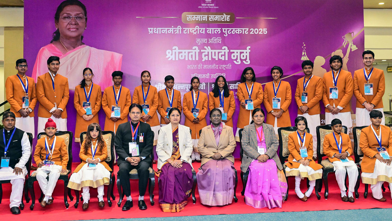 Veer Bal Diwas: Young Innovators Honoured By President Murmu For Remarkable Achievements