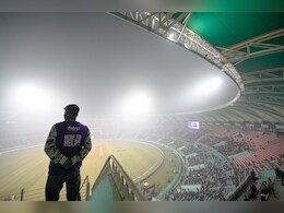 IND vs SA 4th T20I: सूर्यग्रहण से लेकर बॉल ना मिलने तक,  इन अनोखे कारणों से भी रूके हैं मैच