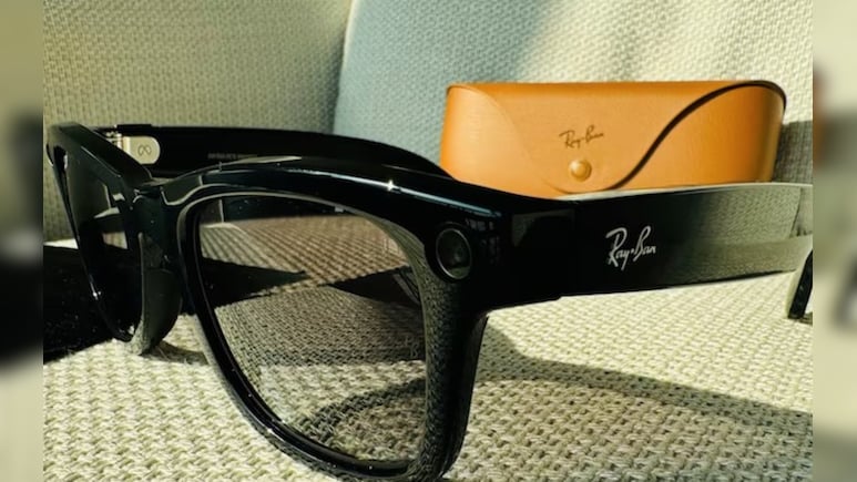 Ray-Ban Meta Glasses Leads AI Eyewear Market But Face Competition Test