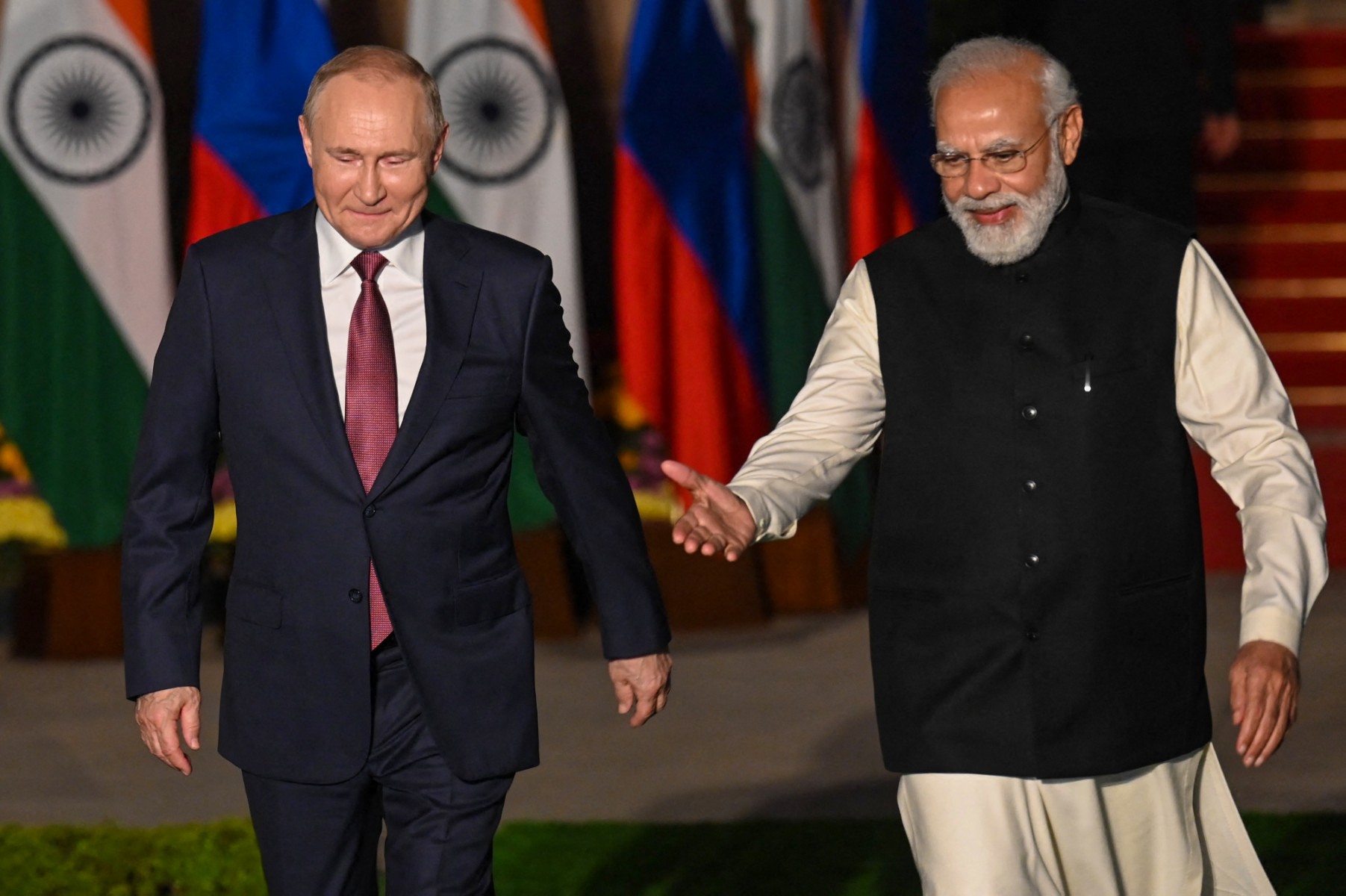 Putin India Visit LIVE Updates: Russian President To Land In New Delhi Soon