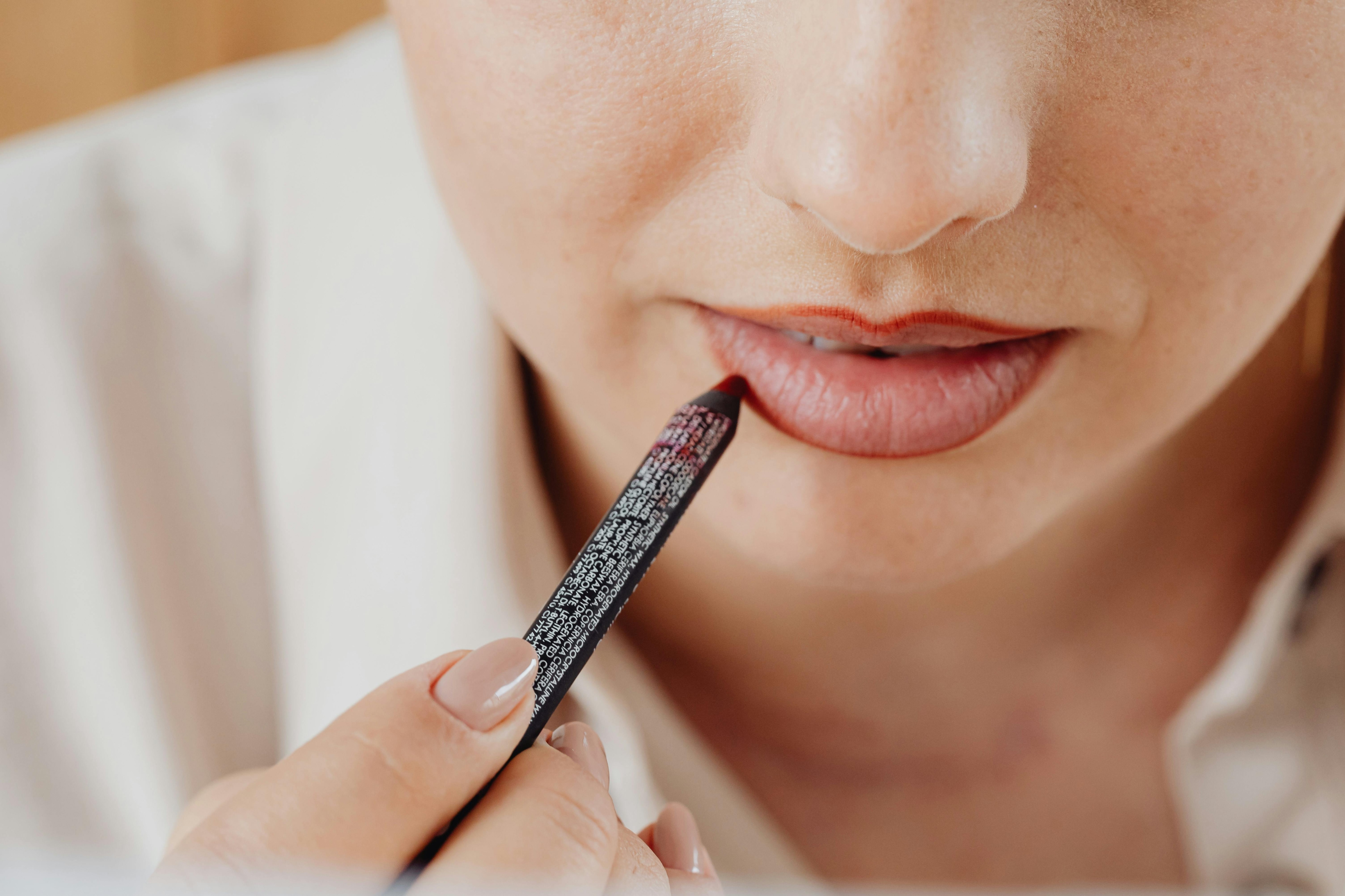 Explore common lip liner mistakes to avoid when using one Explore common lip liner mistakes to avoid when using one