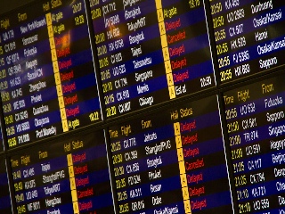 Best Apps for Air Travel in India: हवाई यात्रा कर रहे हैं? ये काम के ऐप्स फोन में रखना न भूलें