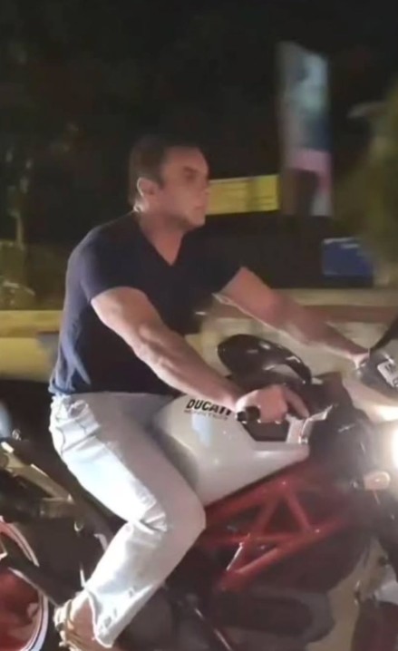 After Viral Video, Sohail Khan Says Wearing Helmet Makes Him 'Claustrophobic'